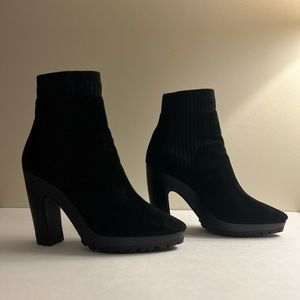 Rebecca Minkoff Lux kidsuede/Stretch Chelsea Boots. Black
